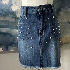 10 Hydraulic Blue Pearl-Studded  Skirt